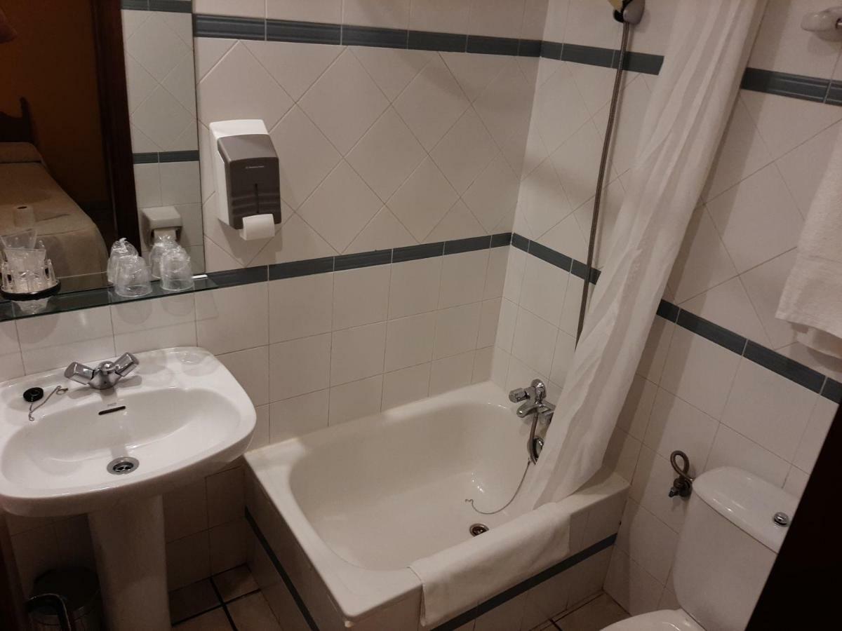 El Refugio Hosteria Rabanal del Camino Ngoại thất bức ảnh